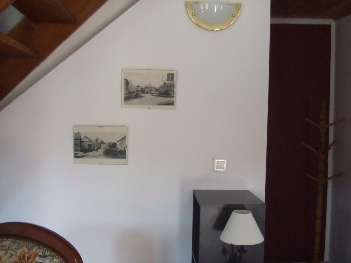 Gite Les Bois Georges Bossus-Les-Rumigny 外观 照片